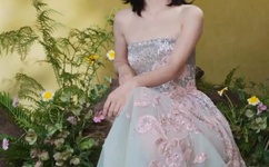 咬耳朵舞蹈视频